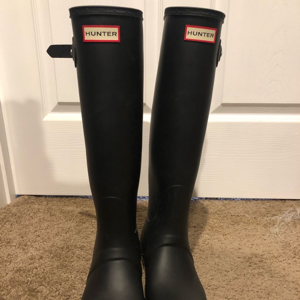 Hunter boots size 8 black